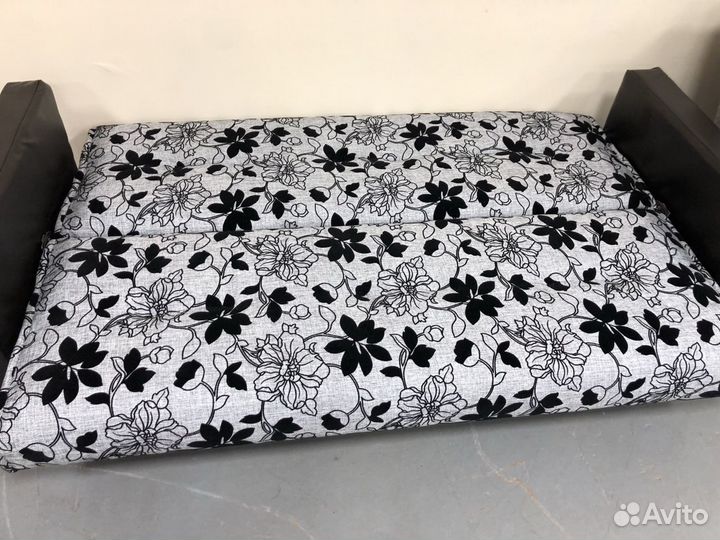 Диван 00381