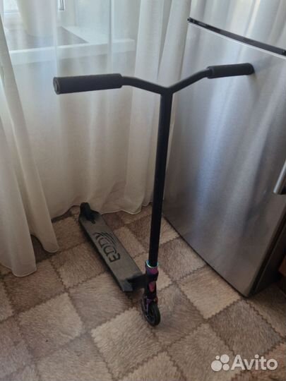 Трюковой самокат tech team eddy