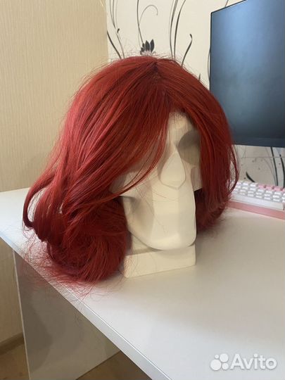 Парик красный