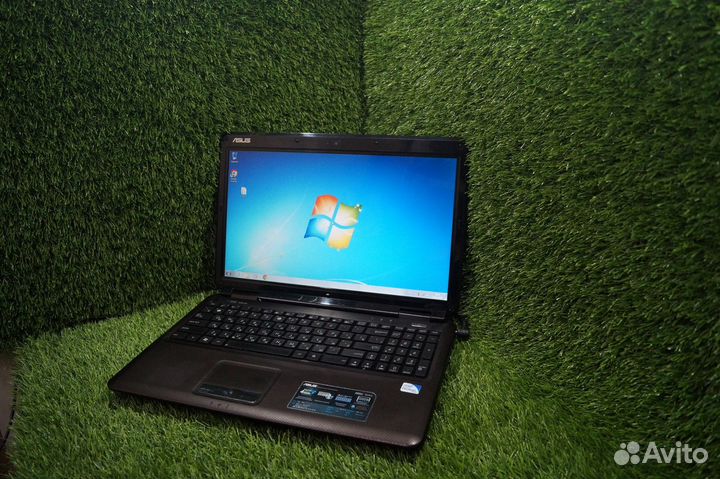 Asus в отличном состоянии для дома и интернета