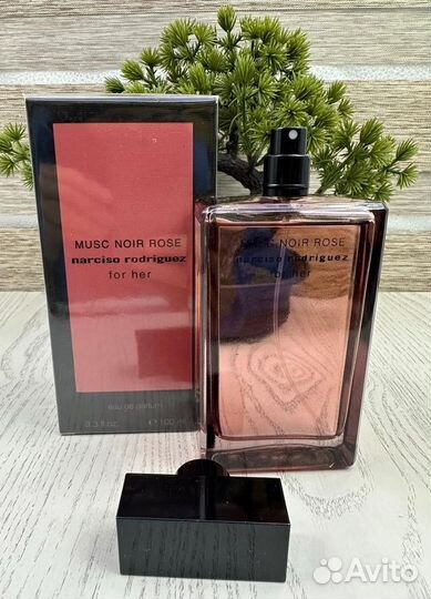 Musc noir rose FOR HER narciso rodriguez