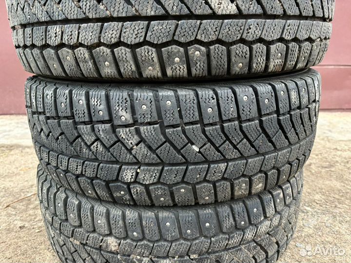 Viatti Brina Nordico V-522 195/65 R15 92T