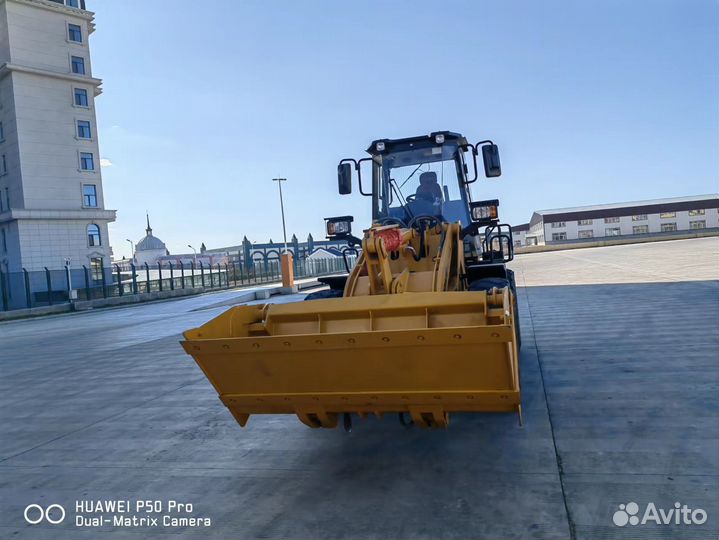 Фронтальный погрузчик Lonking CDM835, 2023