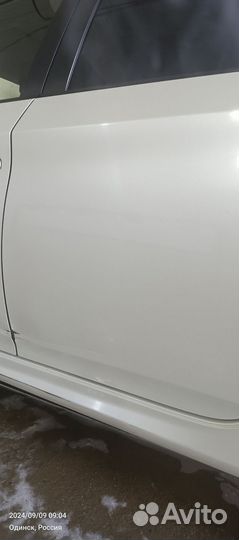 Дверь крыло Toyota Prius