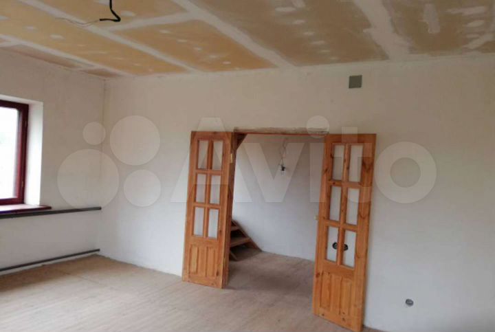 Дом 272 м² на участке 25 сот.