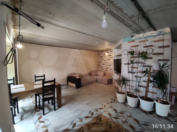 3-к. квартира, 102 м², 9/10 эт.