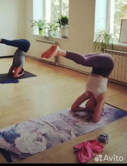 Коврик для йоги противоскользящий новый