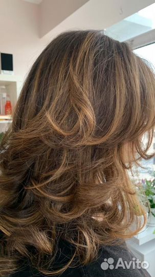 Окраска волос и стрижка