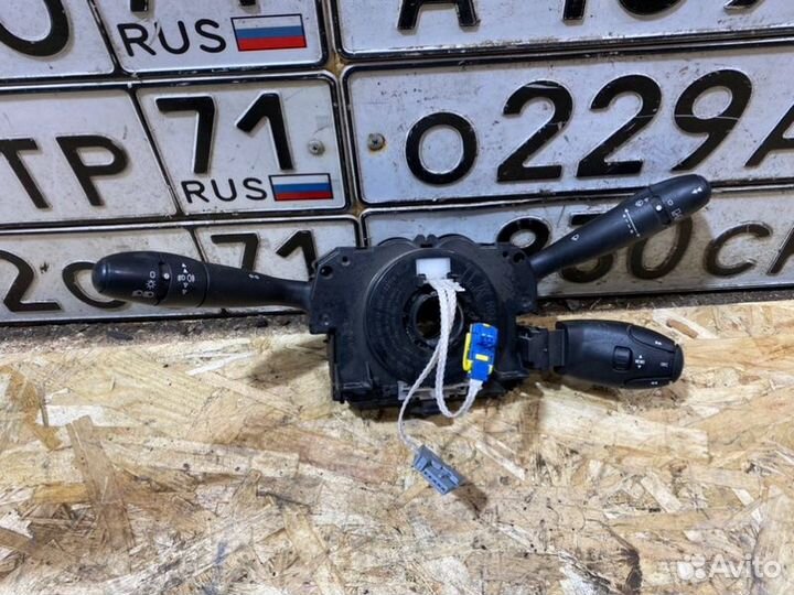 Блок подрулевых переключателей Citroen Berlingo B9