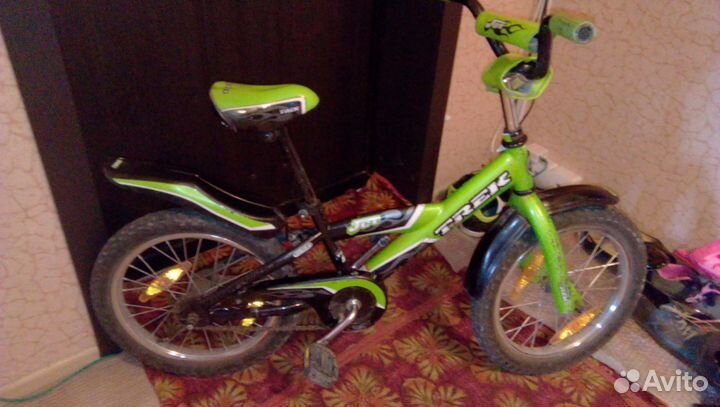 Детский двухколесный велосипед Trek Jet