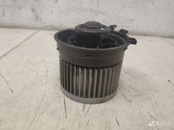 Моторчик отопителя Nissan X-Trail T31 2013