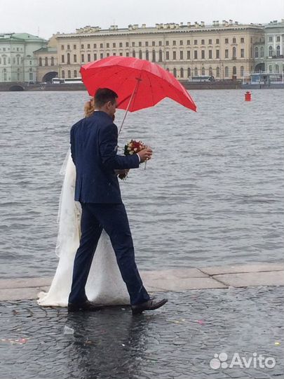 Зонт в форме сердца, красный и белый