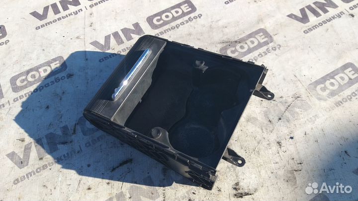 Подстаканник Volkswagen Passat B6