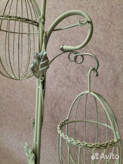 Подставка для цветов напольная металлическая