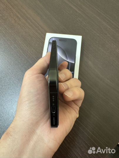 iPhone 16 Pro, 256 ГБ