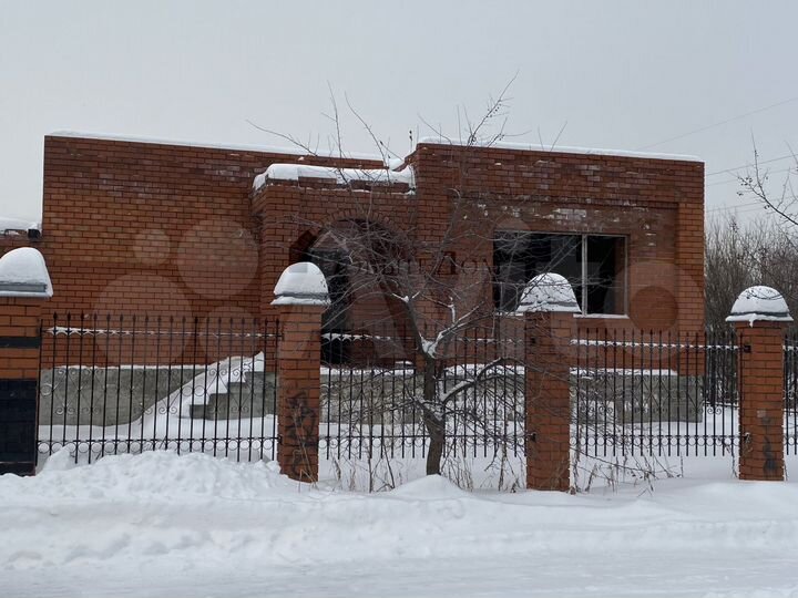 Дом 100 м² на участке 9,5 сот.