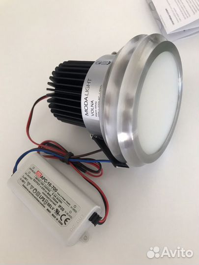 Светильники встроенные потолочные