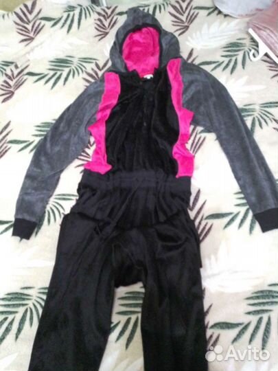 Комбинезон женский велюровый