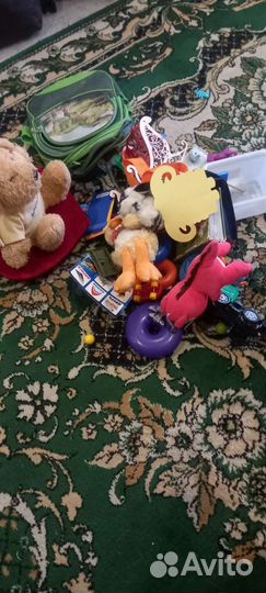 Отдам игрушки