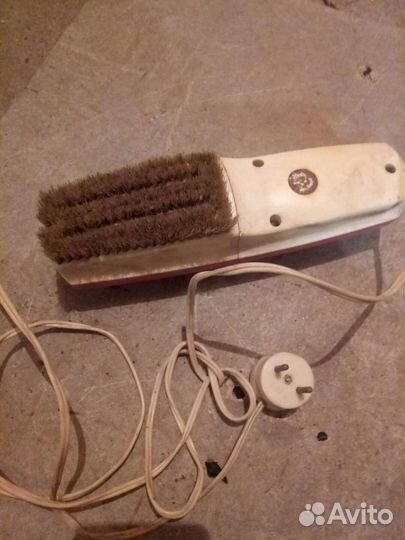 Пылесос-щетка Ветерок-3 СССР