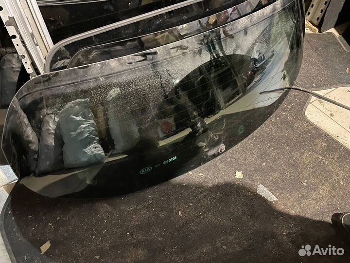 Стекло крышки багажника Киа Спортейдж 4 QL