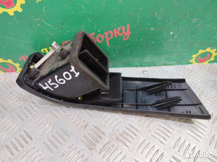 Дефлектор воздуховода правый Ssang Yong Rexton