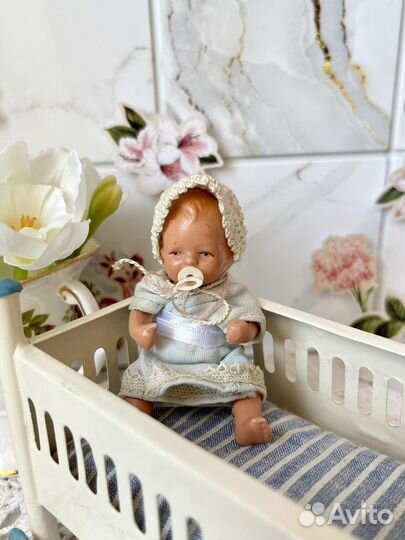 Старинный керамический пупсик 9 см, Германия