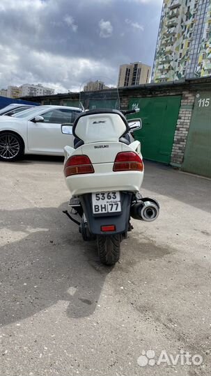 Suzuki Burgman SkyWave 650