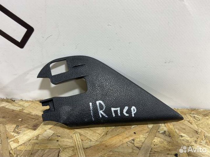 Крышка зеркала передняя правая Skoda Fabia 2