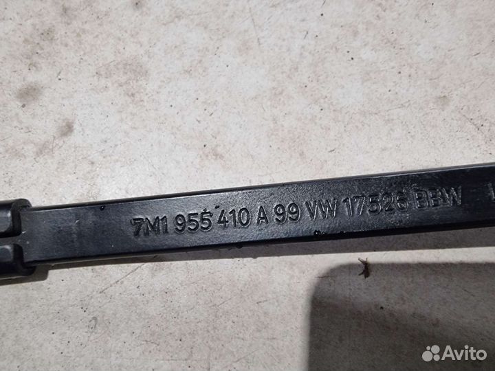 Поводок дворников правый Форд Гелакси