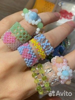 Плету кольца, браслеты, фенечки из бисера