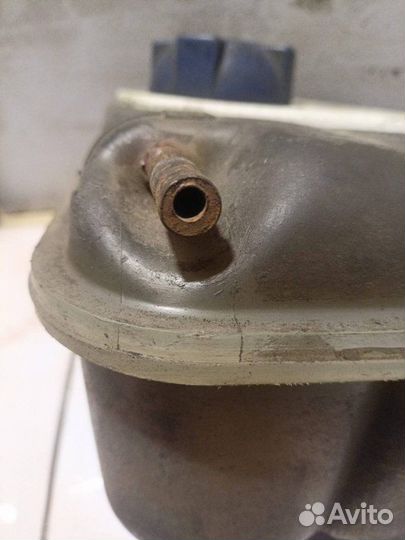 Бачок расширительный Audi 100 44Q 1991