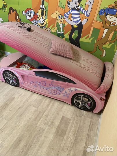Детская кровать машина с подсветкой фар