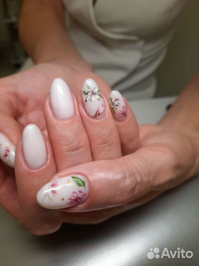 Маникюр/педикюр