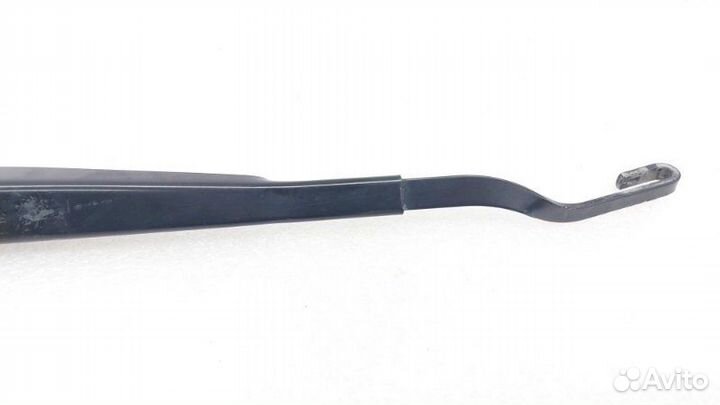 Поводок стеклоочистителя передний левый Kia K5 DL3