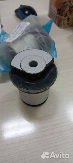 Сайлентблоки задней балки Opel Astra H Zafira B