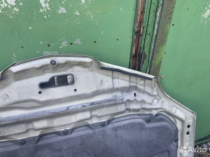 Капот Nissan Primera P12