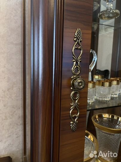 Витрины и тв тумба