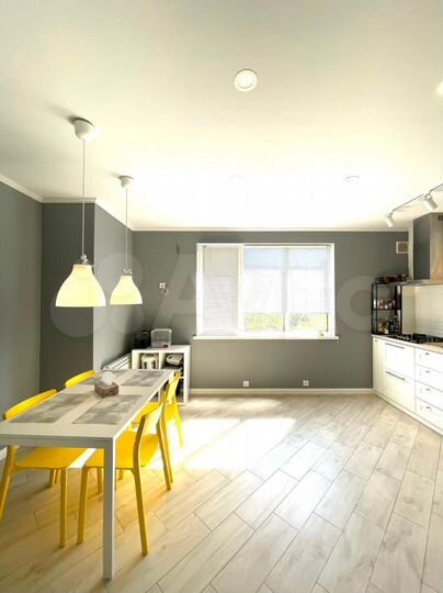 Дом 224,1 м² на участке 7,7 сот.