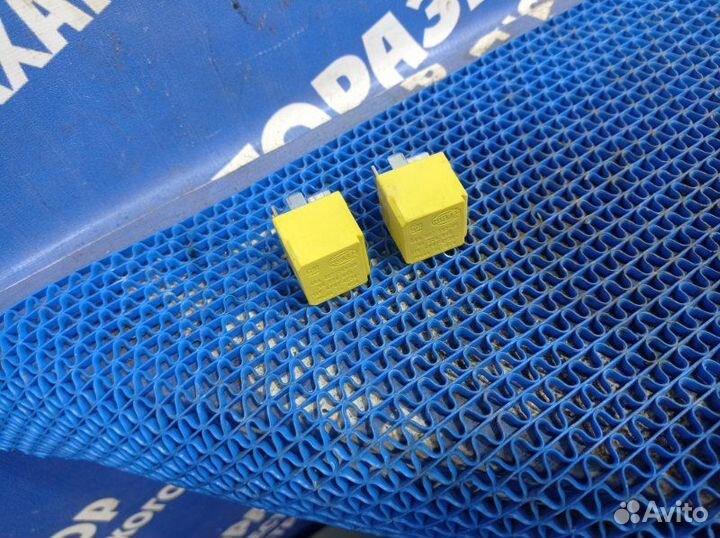 Реле Opel Astra H купе 2008