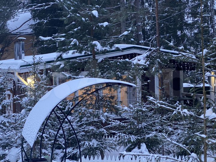 Дом 42 м² на участке 3 га