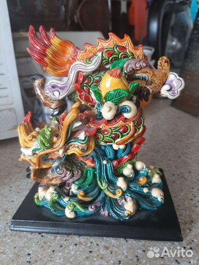 Дракон фигурка
