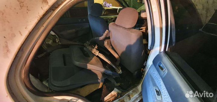 Разбор Mitsubishi cedia, lancer 9