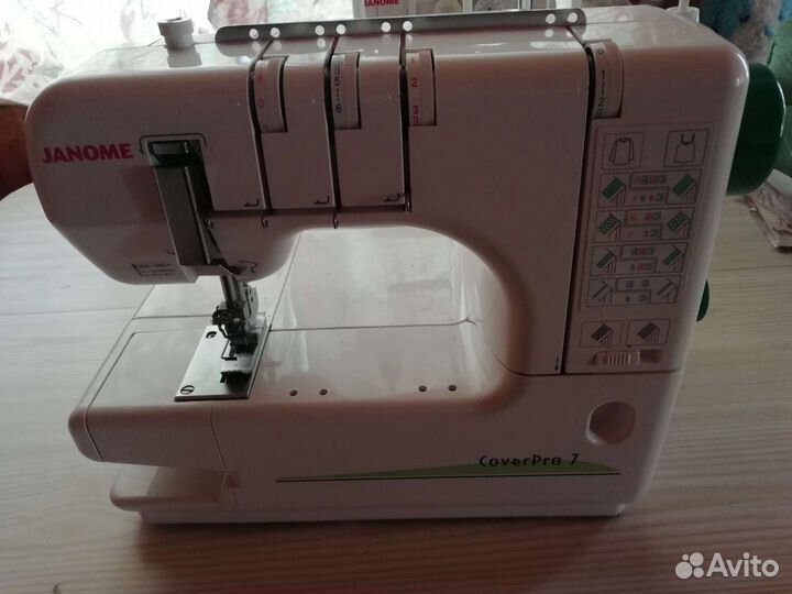 Распошивальная машина Janome cover Pro 7