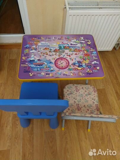Детский стол со стулом