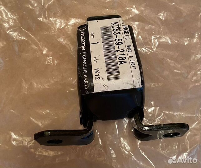 Петля дверная mazda 3 передняя левая