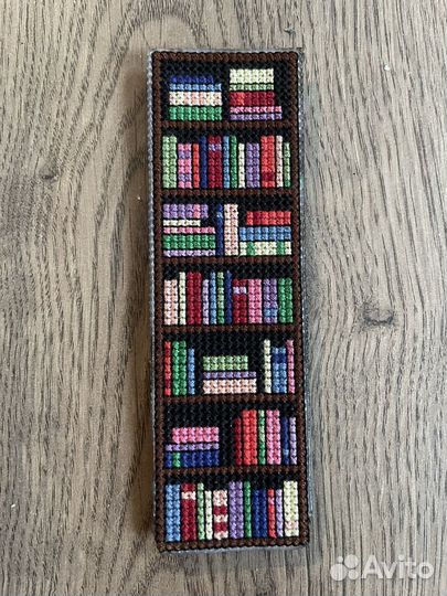 Закладка для книг книжный шкаф