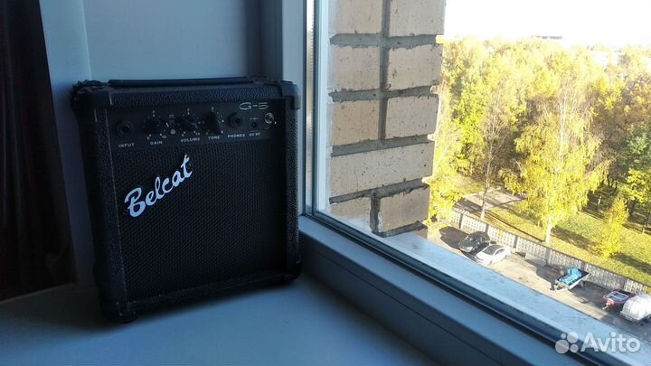 Гитарный комбоусилитель