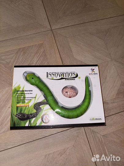 Игрушка робот с пультом