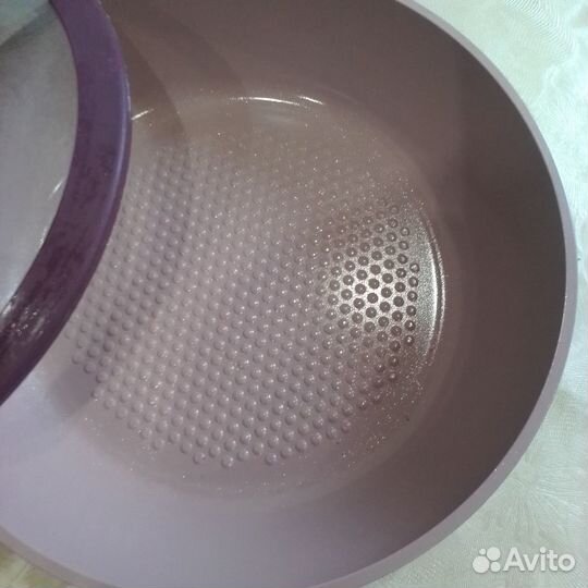 Сковорода Purple с крышкой D 26см